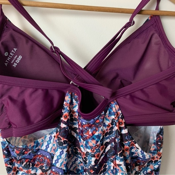 [Athleta] Women's Floral Geometric Ruched Built In Bra Sleeveless Tank Top - Picture 8 of 8